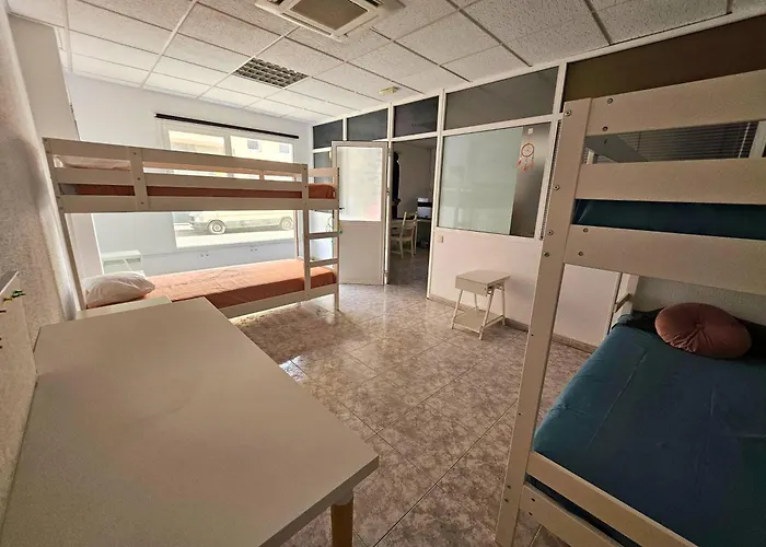 Hostel Coliving By Amazzzing Travel *