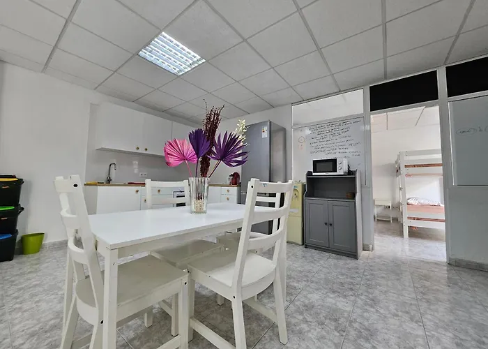 Coliving By Amazzzing Travel Vandrarhem Corralejo