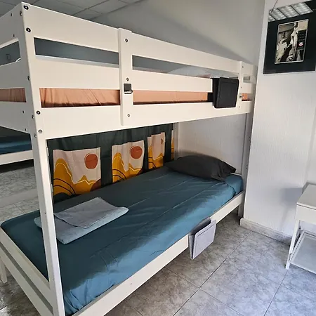 אכסניה Coliving By Amazzzing Travel קורלחו