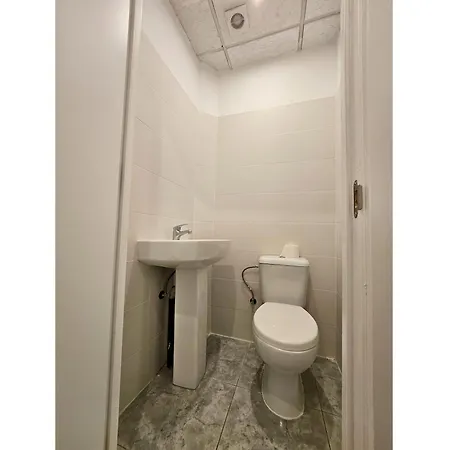 Coliving By Amazzzing Travel 코라레호