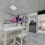 Coliving By Amazzzing Travel Vandrerhjem Corralejo